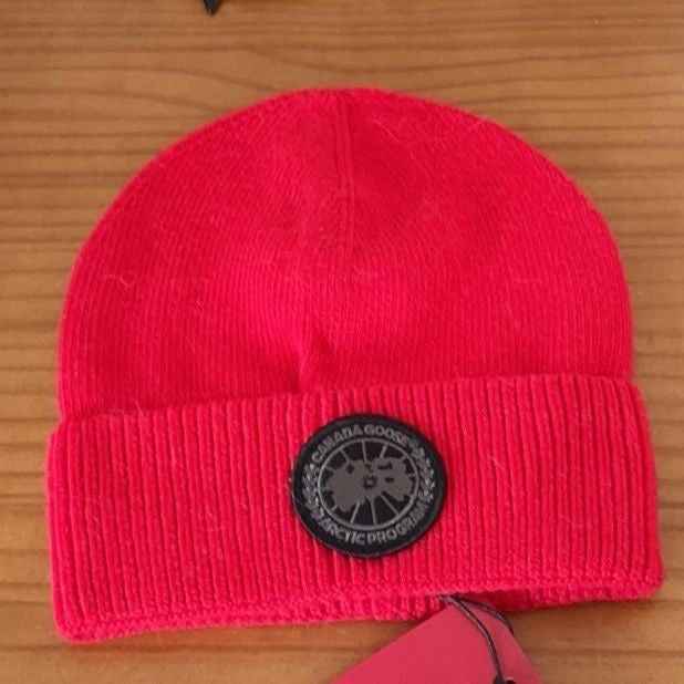 Canada Berretto - Luxury Drip Outfit -  TrapShop