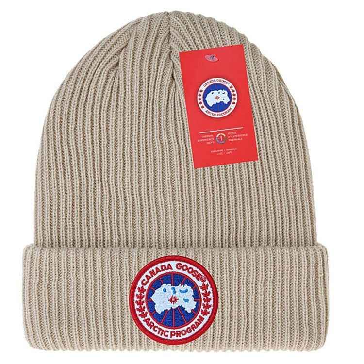 Canada Berretto - Luxury Drip Outfit -  TrapShop