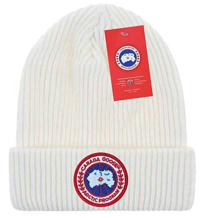 Canada Berretto - Luxury Drip Outfit -  TrapShop