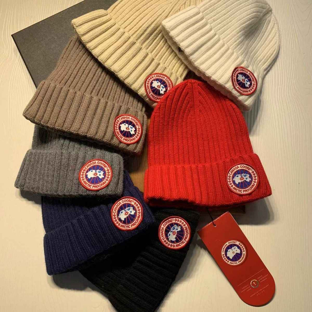 Canada Berretto - Luxury Drip Outfit -  TrapShop