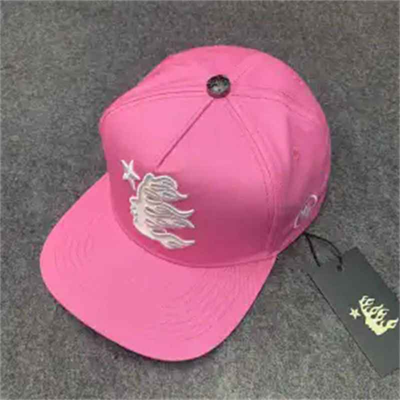 Hellstar Cappello - Luxury Drip Outfit -  TrapShop