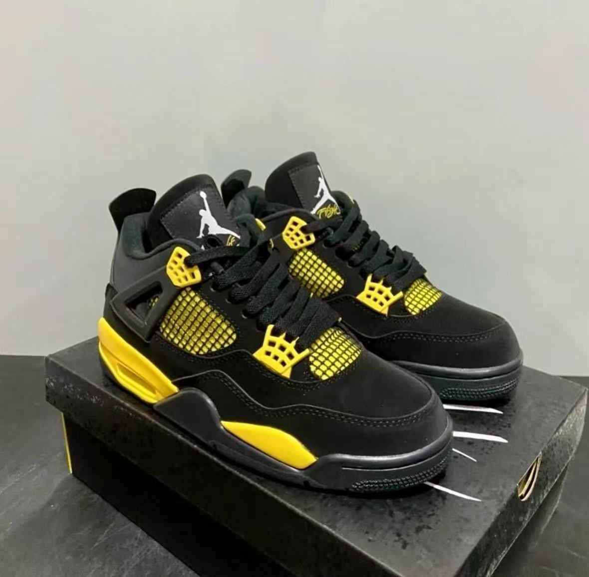 AJ 4